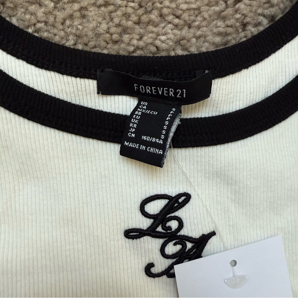 Forever 21 Crop Top LA Small - Picture 2 of 6